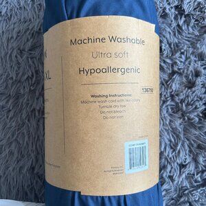 NWT Blue Twin XL Sheet Set - Ultra Soft Hypoallergenic - 3 Piece